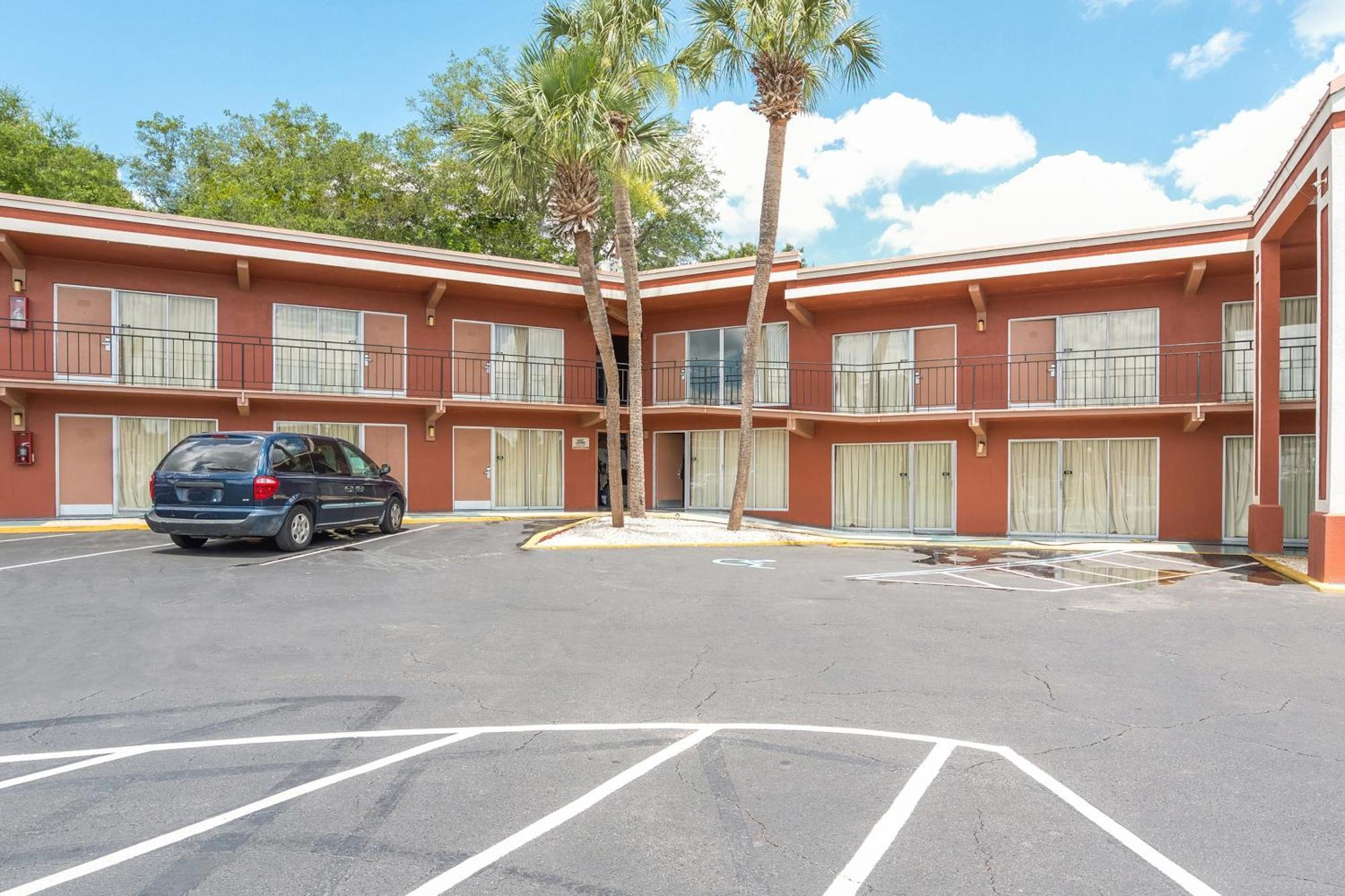 Oyo Hotel Mustang Silver Spring Fl Silver Springs Kültér fotó